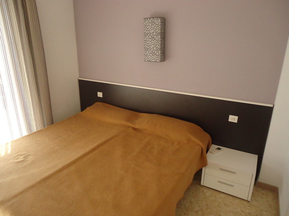 Apartamentos Antillas Fenals โยเรตเดมาร์ ภายนอก รูปภาพ